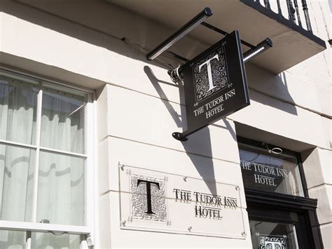 hotel tudor inn|Prenota The Tudor Inn Hotel a Londra .